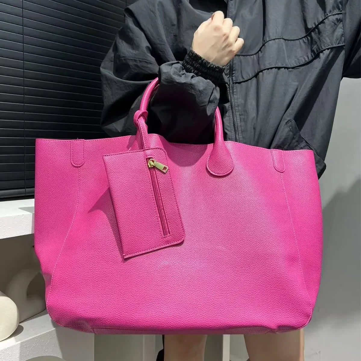 2026Sac à main surdimensionné en cuir végétalien pour femme, sac de shopping de grande capacité, simple et polyvalent